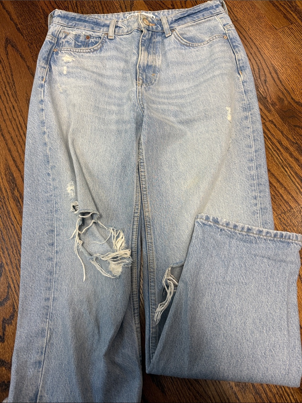 Zara Light Blue Ripped Relaxed Jeans - Picture 2 of 5